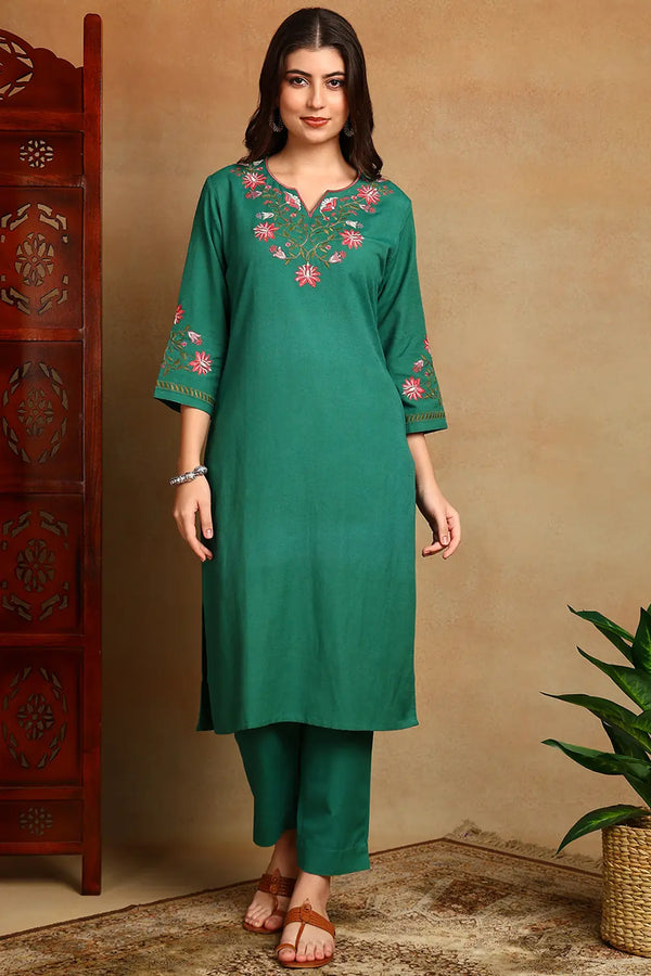 Green Embroidered Flax Kurta